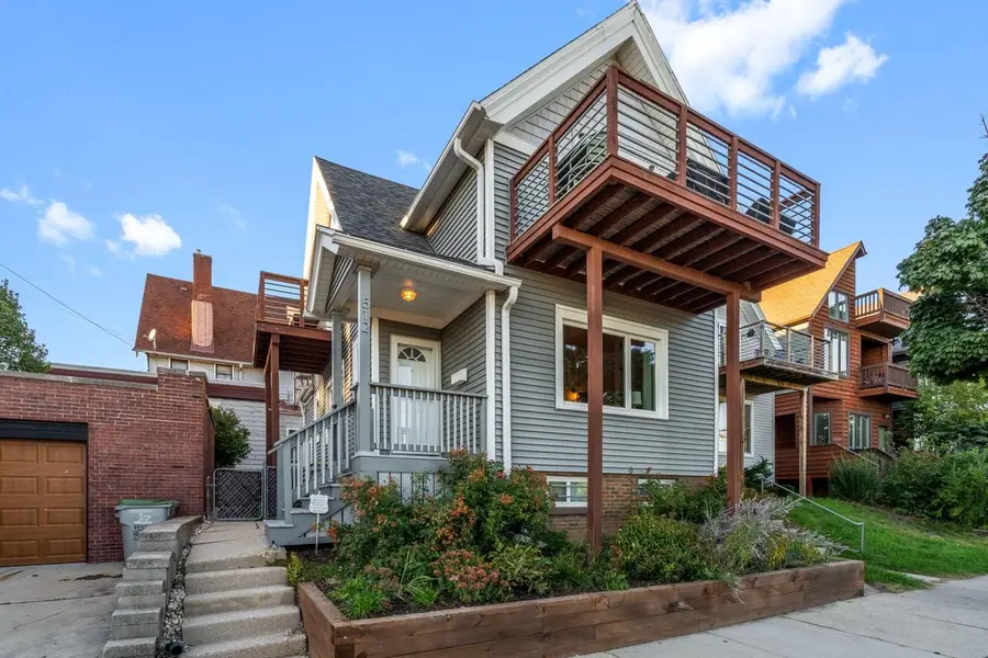 512 E Glover AVENUE, Milwaukee, WI 53212 - #2