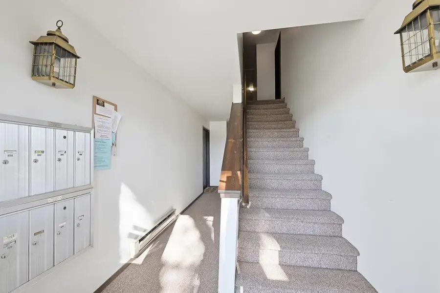6400 W Howard AVENUE #201, Milwaukee, WI 53220 - #2
