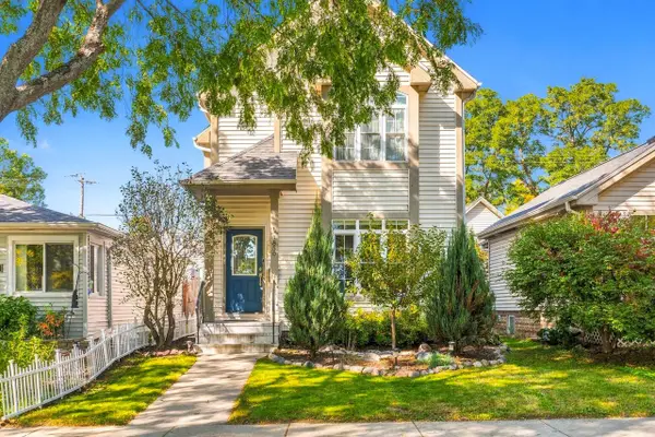 1850 E Fernwood AVENUE, Milwaukee, WI 53207