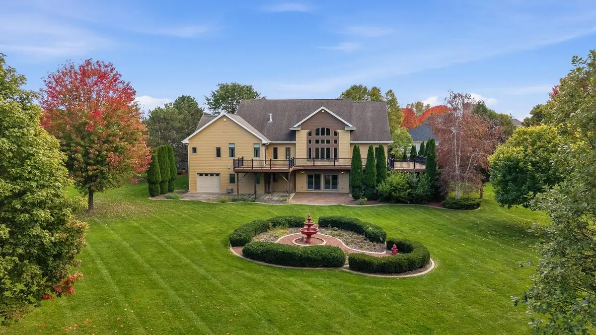 636 Mary Knoll LANE, Watertown, WI 53098 - #1