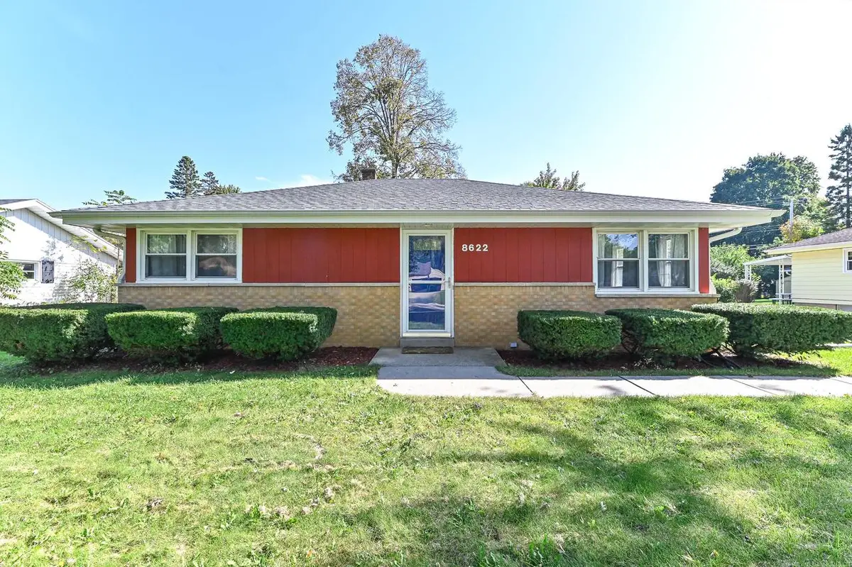 8622 N 52nd STREET, Brown Deer, WI 53223 - #1