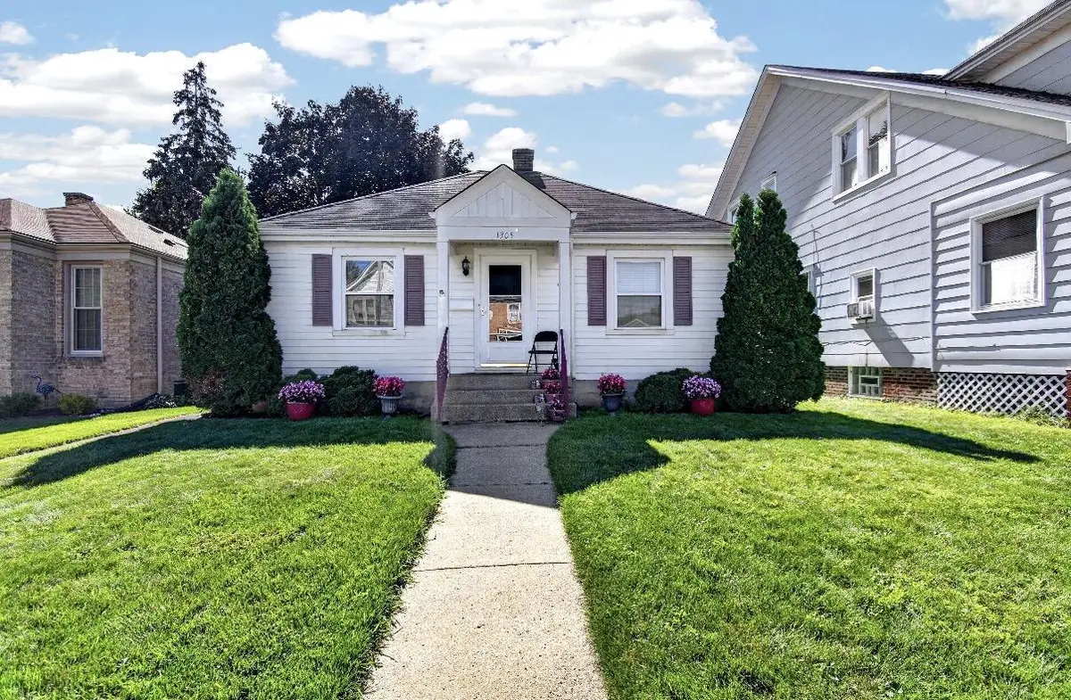 1305 Walton AVENUE, Racine, WI 53402 - #1