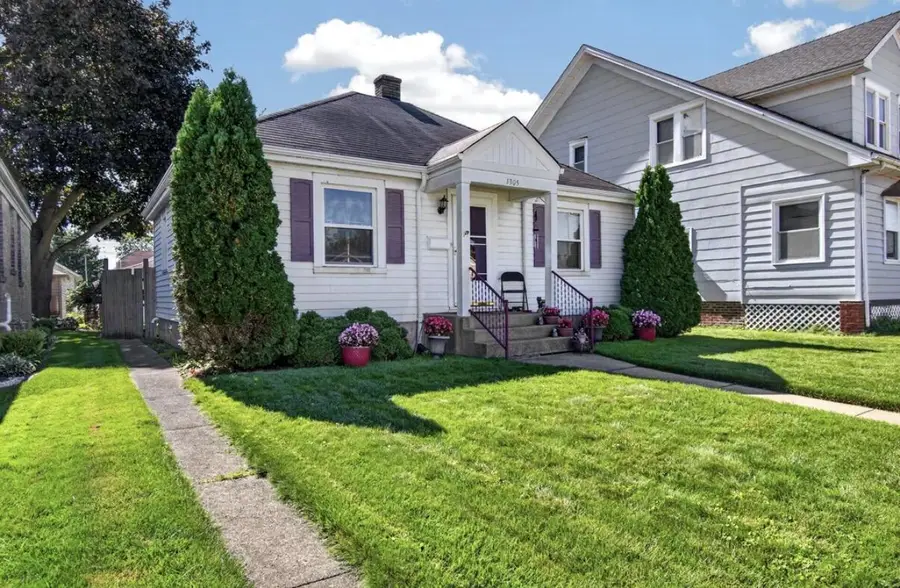 1305 Walton AVENUE, Racine, WI 53402 - #2