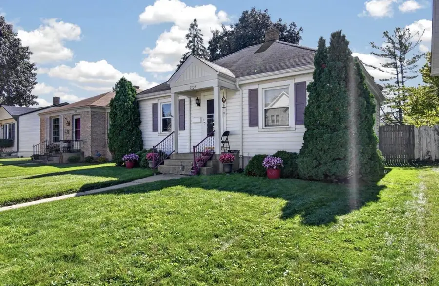 1305 Walton AVENUE, Racine, WI 53402 - #3