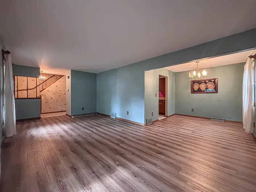 2214 Avalon DRIVE, Waukesha, WI 53186 - #3