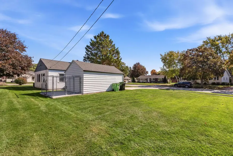 1203 Roseland DRIVE, Kewaskum, WI 53040 - #3