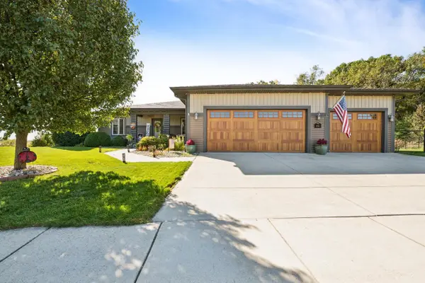 1050 Cumberland TRAIL, Lake Geneva, WI 53147