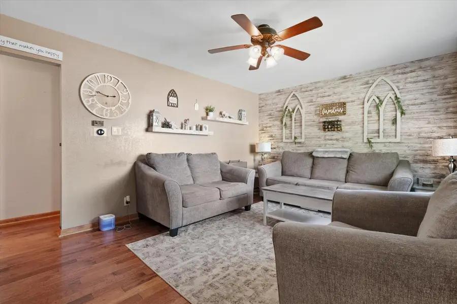 9017 Hulda DRIVE, Sturtevant, WI 53177 - #3
