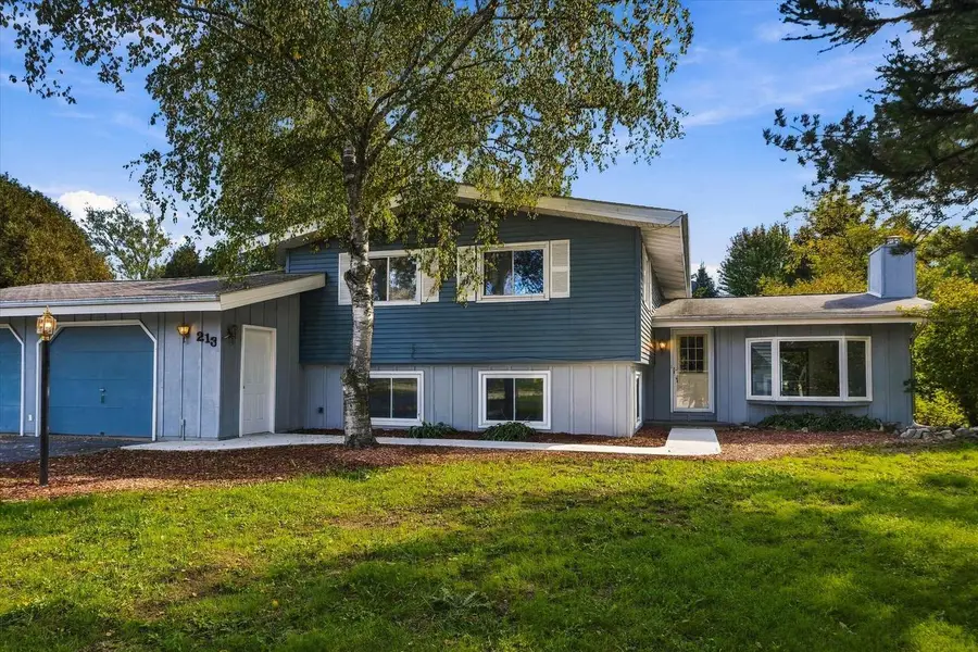 213 Rose LANE, Belgium, WI 53004 - #2