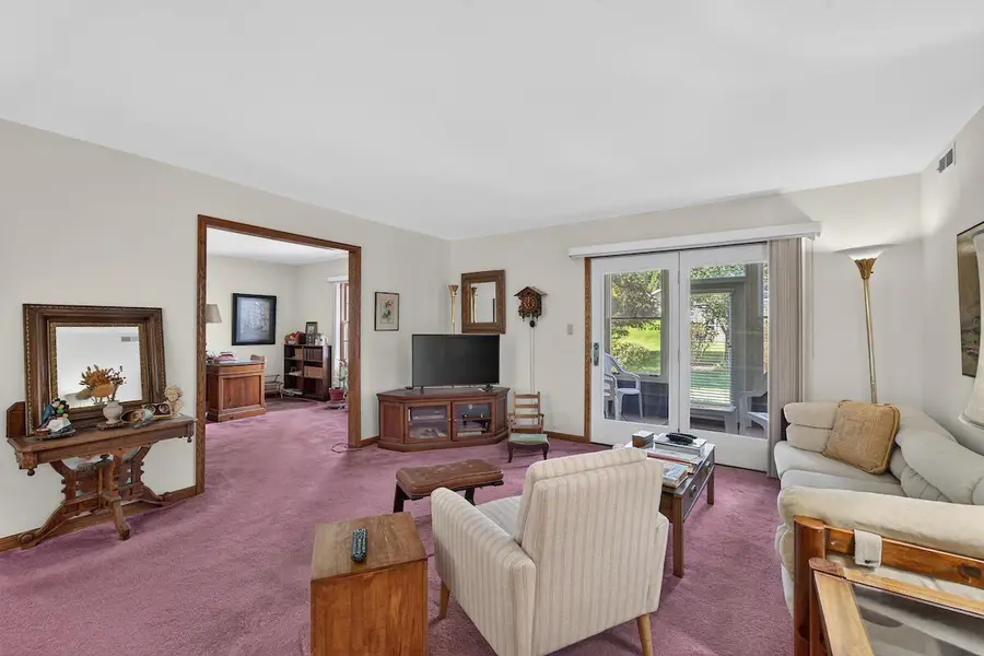 941 Crestwood DRIVE, Burlington, WI 53105 - #2