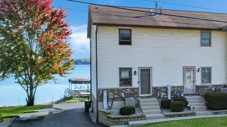 100 N Cogswell DRIVE #1, Silver Lake, WI 53170 - #2