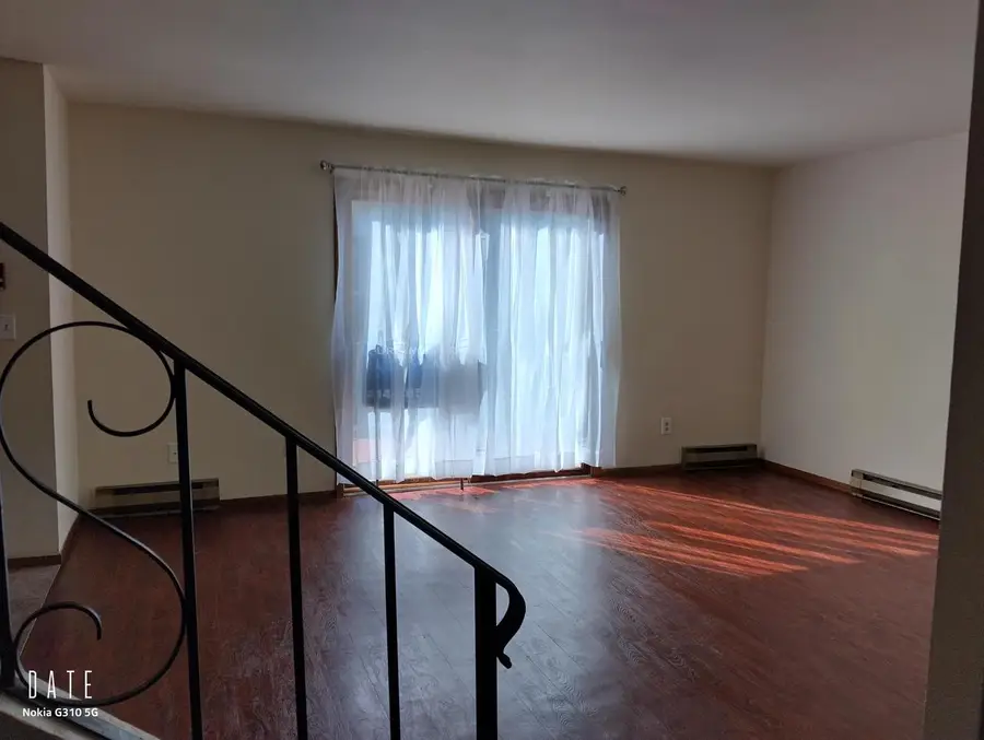 5278 Somerset LANE S, Greenfield, WI 53221 - #2