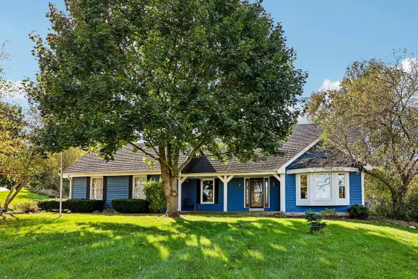 W289S3811 Wern Farm CIRCLE W, Waukesha, WI 53189
