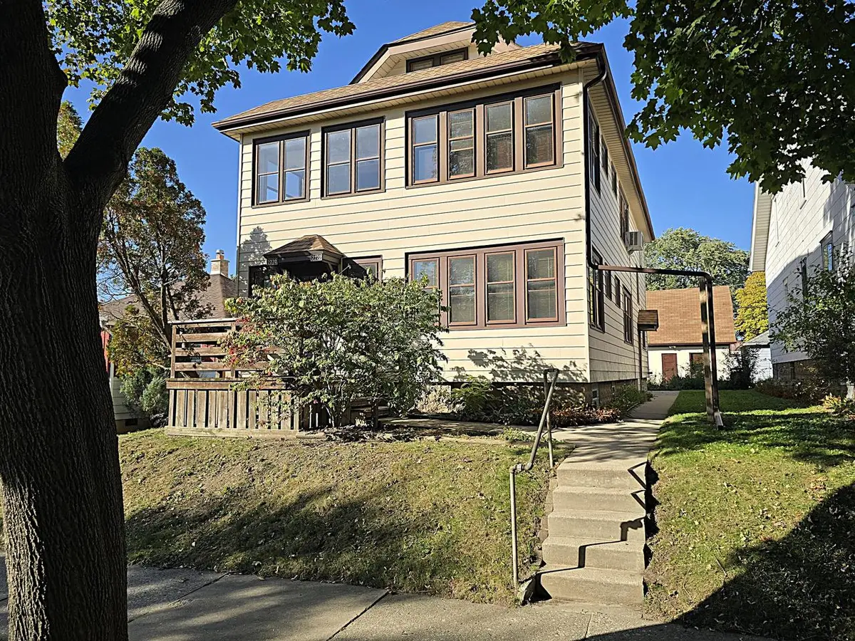 2220 E Vollmer AVENUE #2222, Milwaukee, WI 53207 - #1