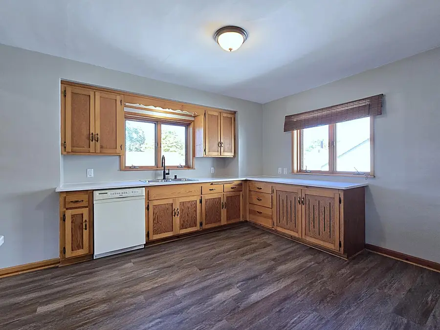 2220 E Vollmer AVENUE #2222, Milwaukee, WI 53207 - #3
