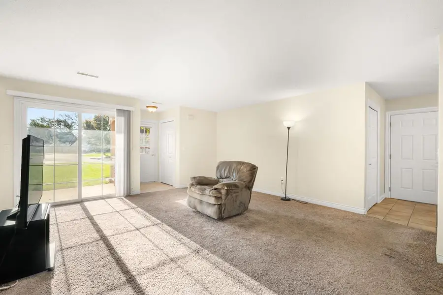 516 Pewaukee ROAD #C, Pewaukee, WI 53072 - #3