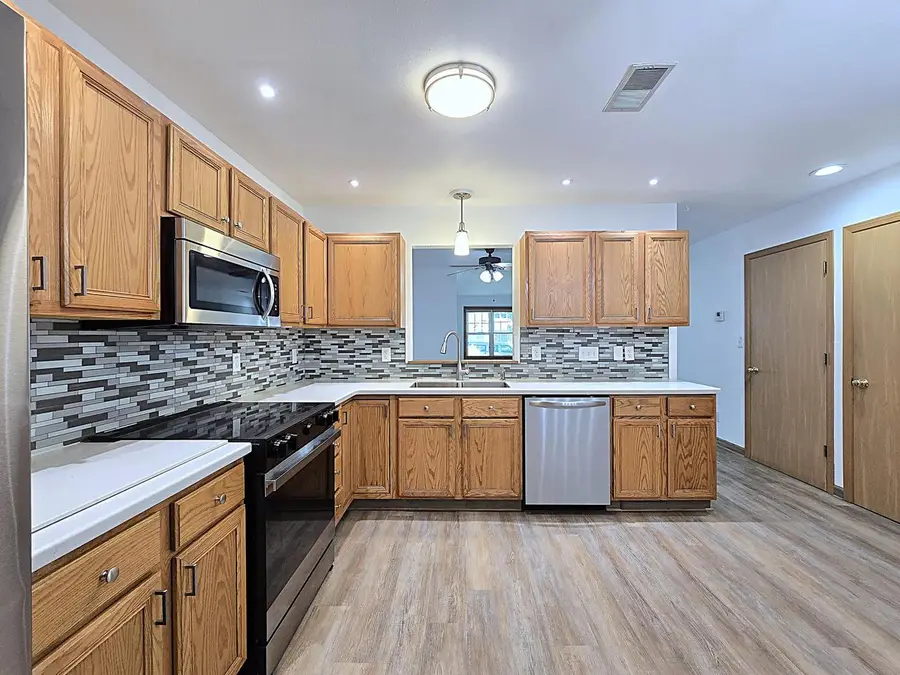 6035 S Crosswinds DRIVE #5, Cudahy, WI 53110 - #3