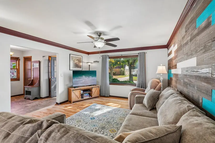 7020 W Bennett AVENUE, Milwaukee, WI 53219 - #2