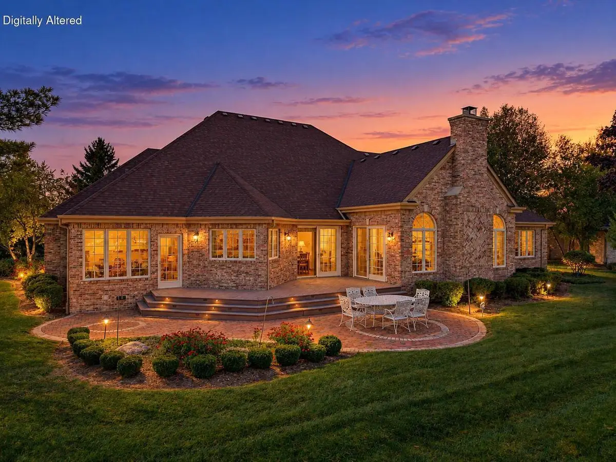 8434 S Fountain COURT, Franklin, WI 53132 - #1
