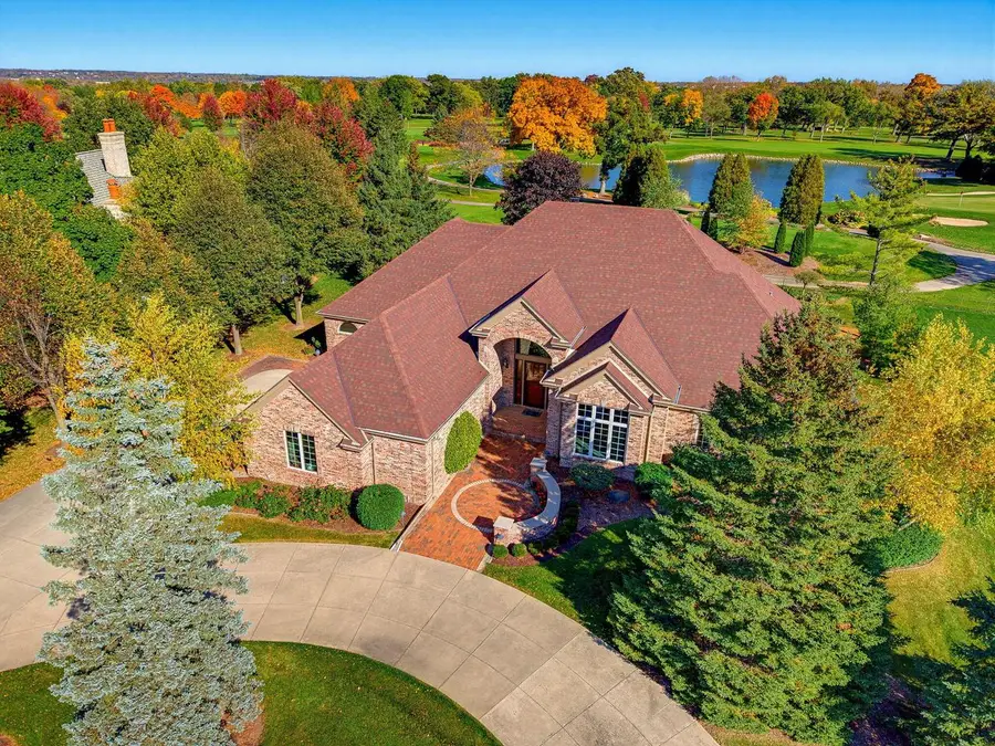 8434 S Fountain COURT, Franklin, WI 53132 - #3