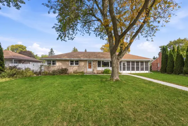 3344 W Edgerton AVENUE, Milwaukee, WI 53221