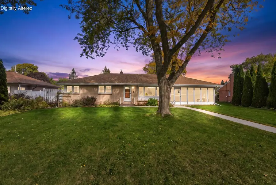 3344 W Edgerton AVENUE, Greenfield, WI 53221 - #3