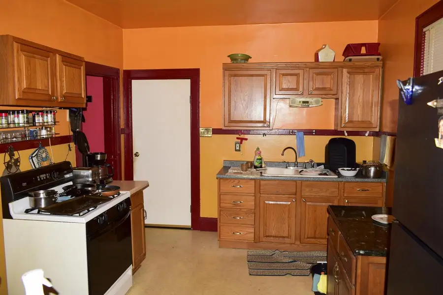 740 E Lincoln AVENUE, Milwaukee, WI 53207 - #3