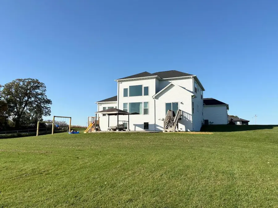 27427 Dover View LANE, Waterford, WI 53185 - #2