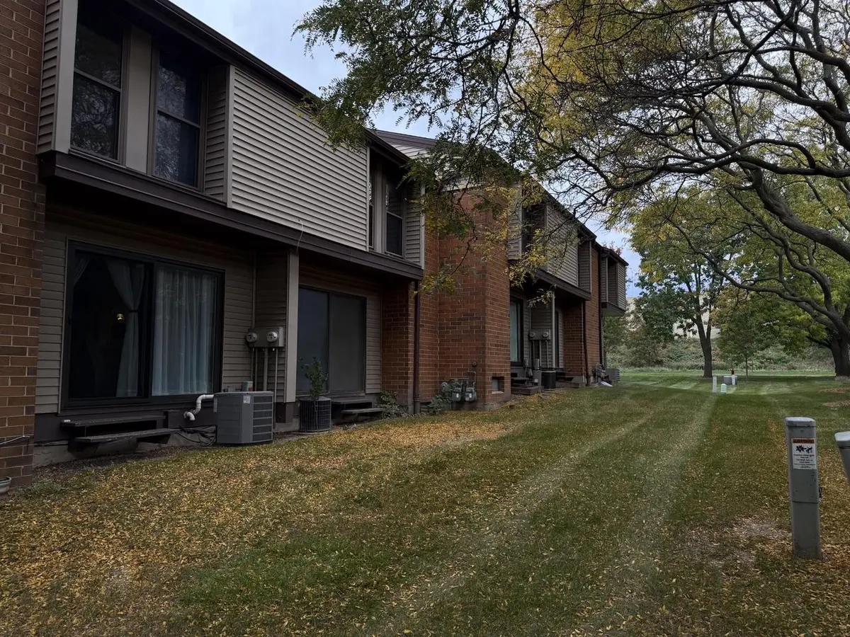 1651 W Edgerton AVENUE #H, Milwaukee, WI 53221 - #1