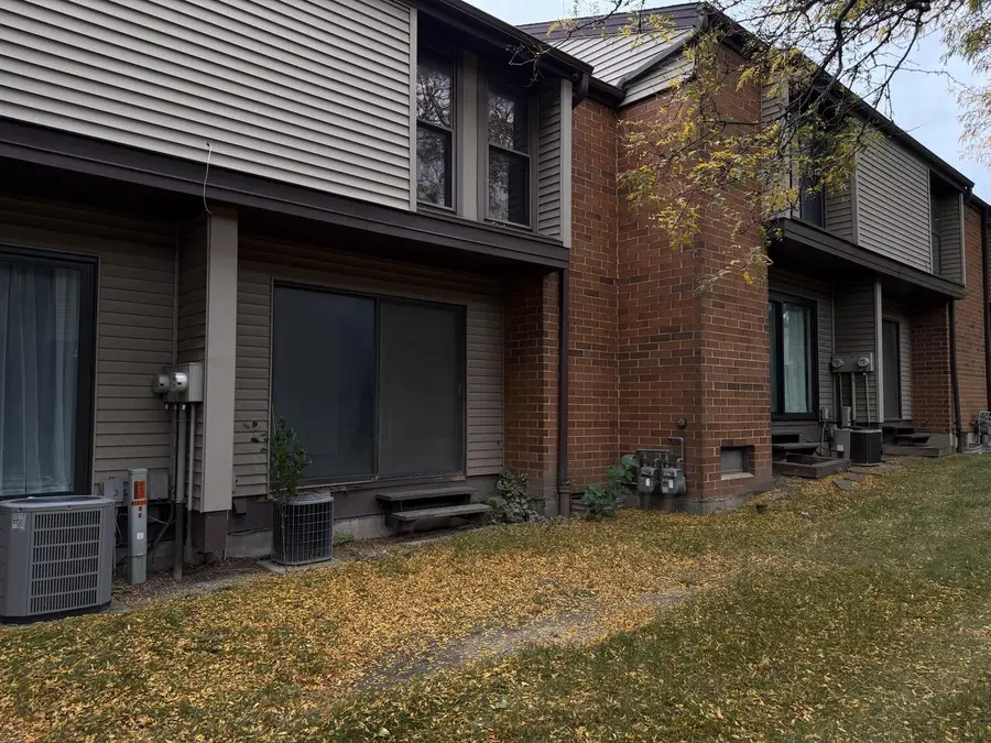 1651 W Edgerton AVENUE #H, Milwaukee, WI 53221 - #2