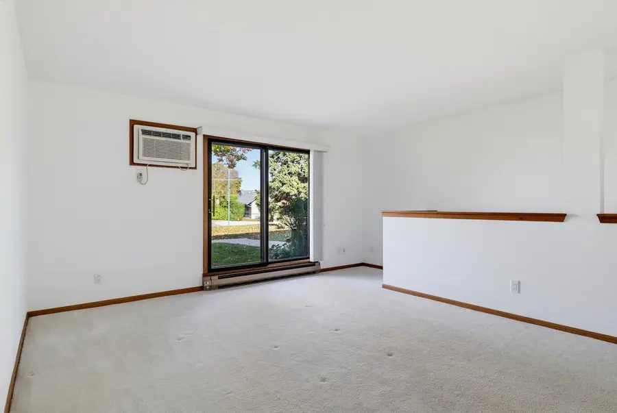 4415 S Greenridge CIRCLE #C, Greenfield, WI 53220 - #3