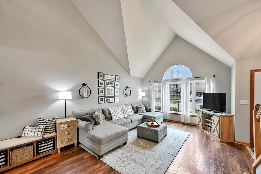 1901 Penhurst WAY, Waukesha, WI 53186 - #3