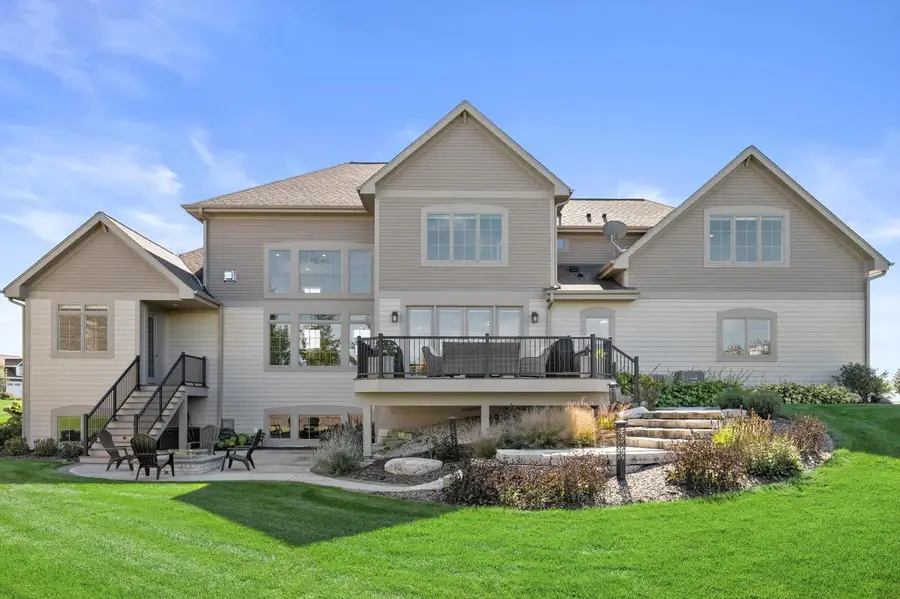 1649 Spring Valley ROAD, Hartland, WI 53029 - #2