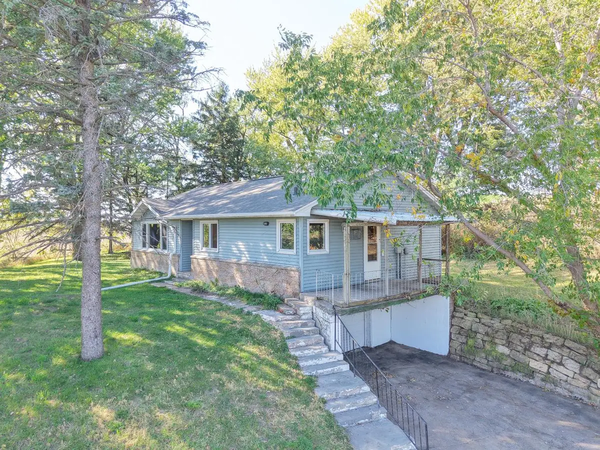 E7282 Springville ROAD, Viroqua, WI 54665 - #1