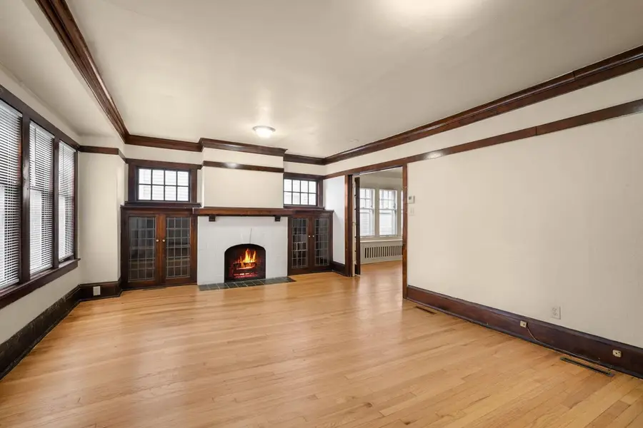 2917 N Maryland AVENUE #2919, Milwaukee, WI 53211 - #3
