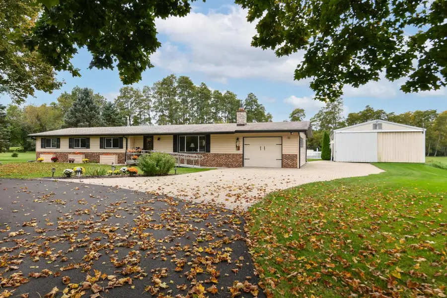 N1615 Center DRIVE, Genoa City, WI 53128 - #2