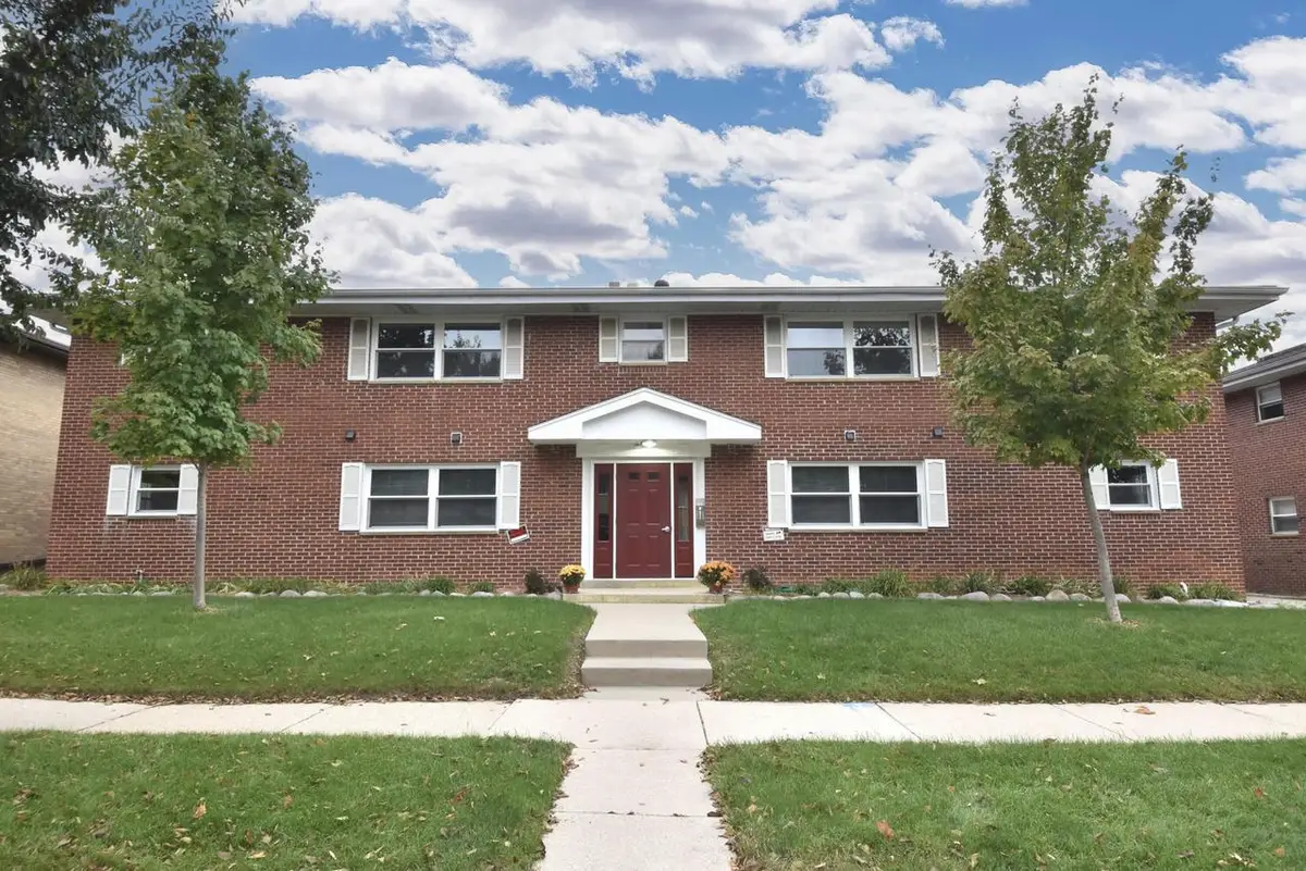 3050 W Fardale AVENUE, Milwaukee, WI 53221 - #1