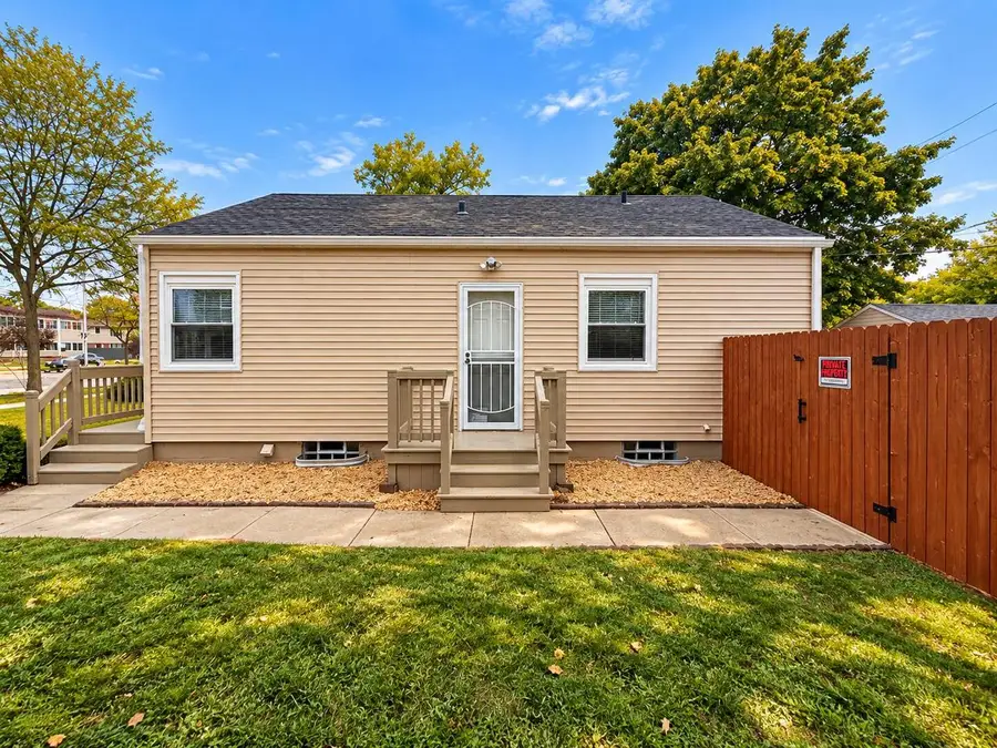 4806 W Hampton AVENUE, Milwaukee, WI 53218 - #3