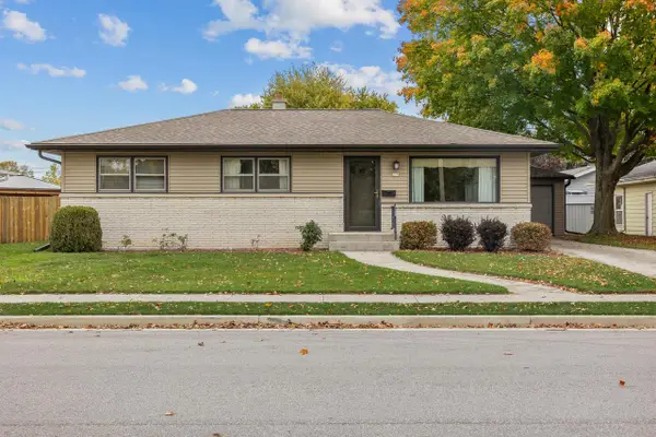 215 N 9th STREET, Oostburg, WI 53070