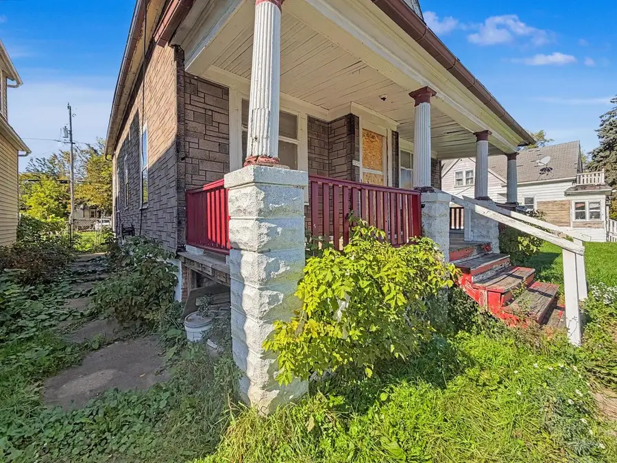 3029 N 20th STREET, Milwaukee, WI 53206 - #2