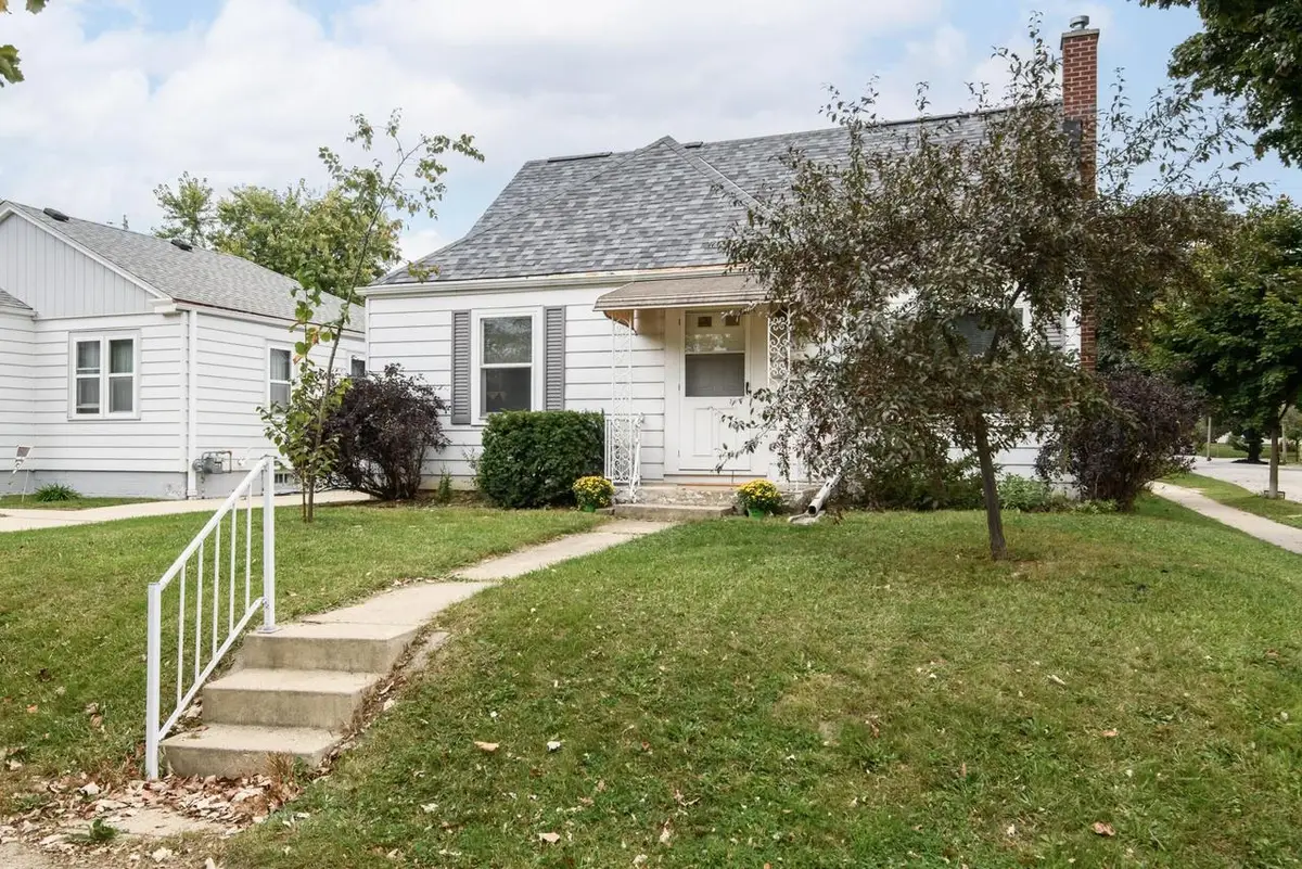 3476 S Brust AVENUE, Milwaukee, WI 53207 - #1