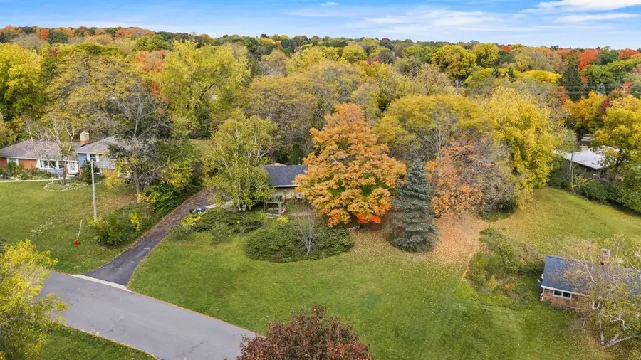 18310 Benington DRIVE, Brookfield, WI 53045 - #2