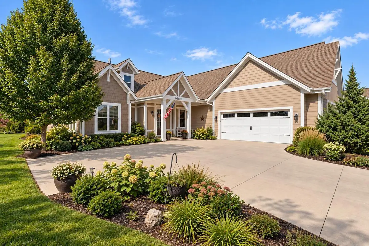 W59N1183 James CIRCLE, Cedarburg, WI 53012 - #1