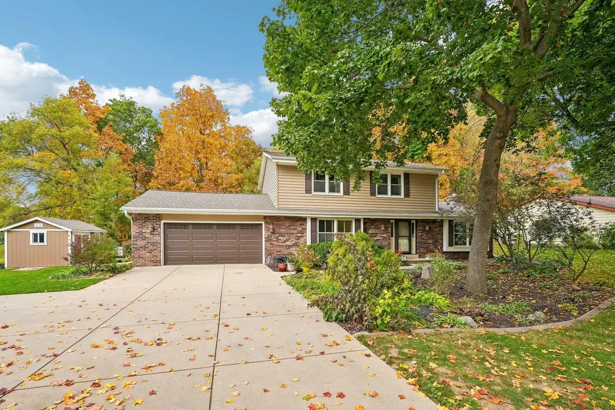 4251 S Church DRIVE, New Berlin, WI 53151 - #1