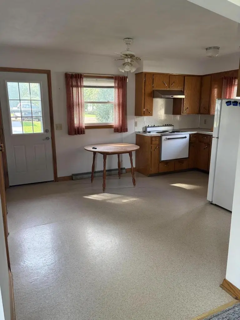 210 E 14th STREET, Marshfield, WI 54449 - #2