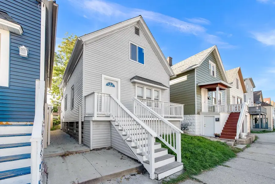 2041 S 15th PLACE, Milwaukee, WI 53204 - #3