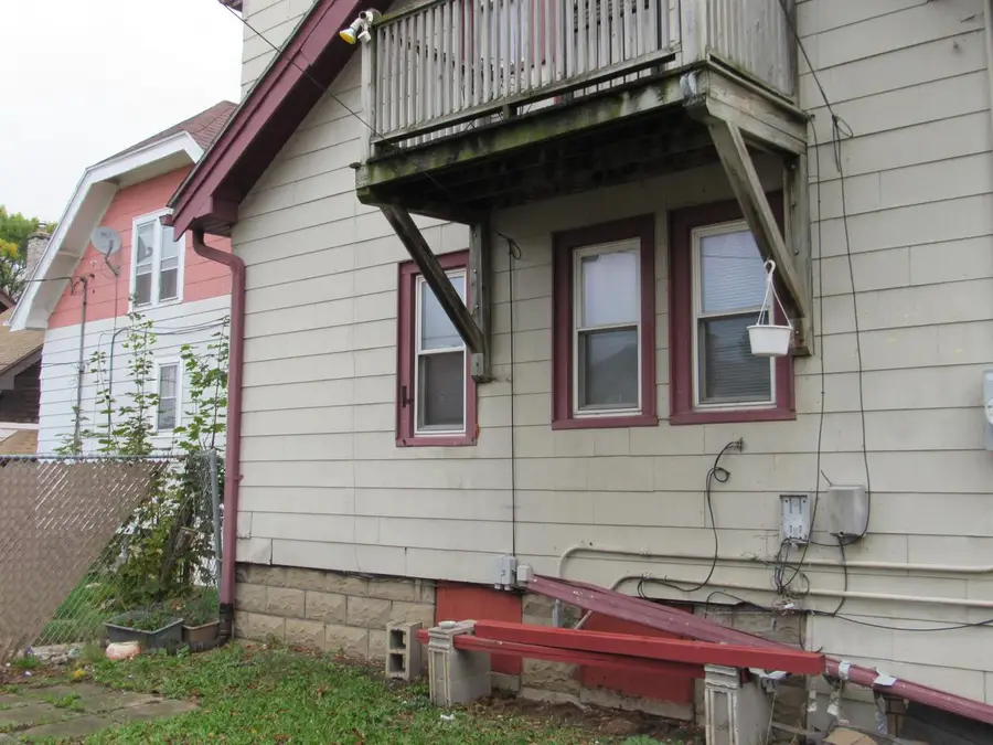4531 N 29th STREET, Milwaukee, WI 53209 - #3