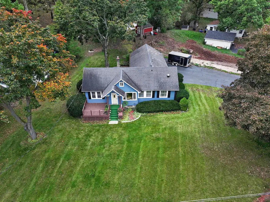 7990 W Lakeshore DRIVE, Burlington, WI 53105 - #2