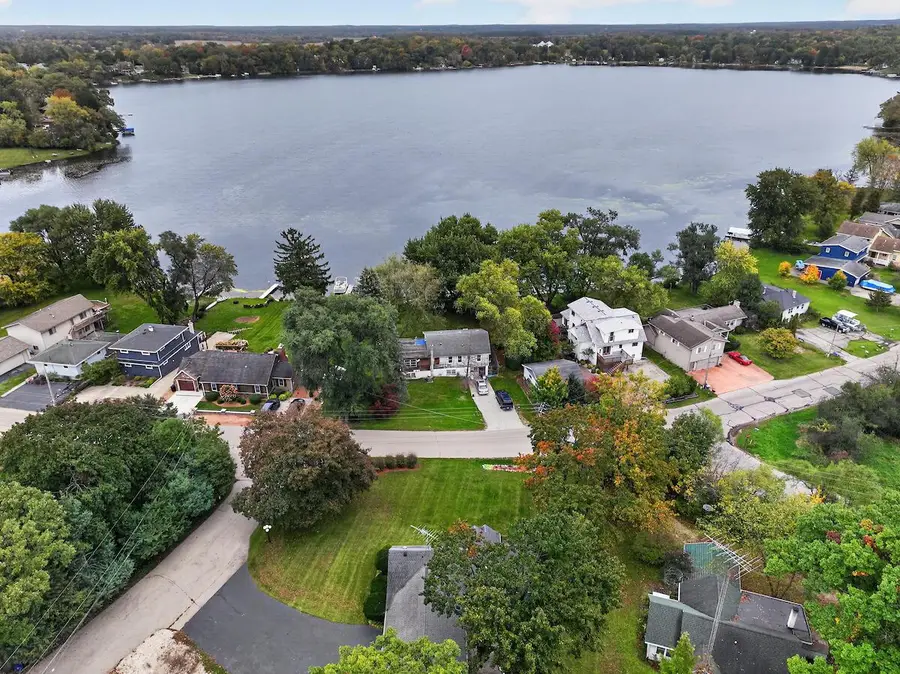 7990 W Lakeshore DRIVE, Burlington, WI 53105 - #3