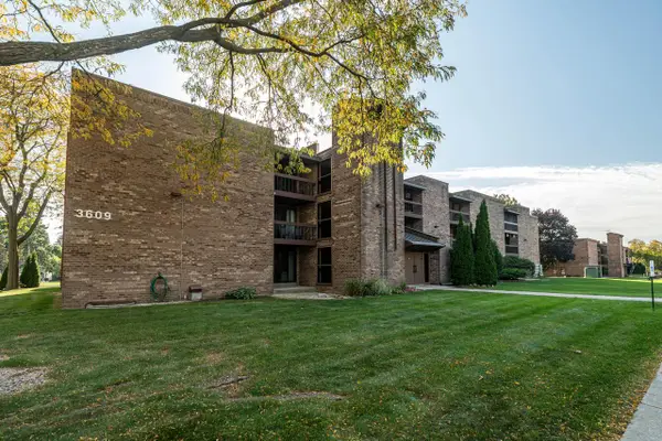 3609 N Tucker PLACE #202, Milwaukee, WI 53222